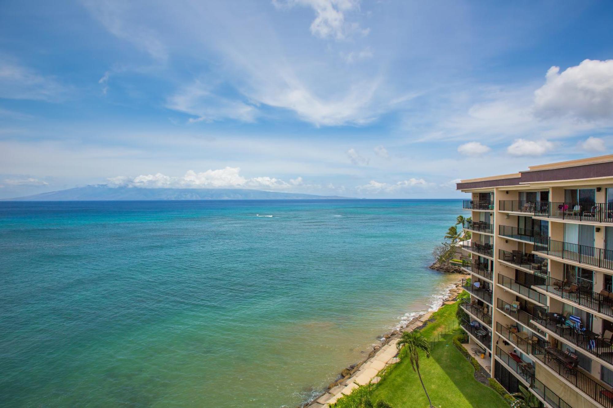 Hololani Resort Kahana Exterior photo