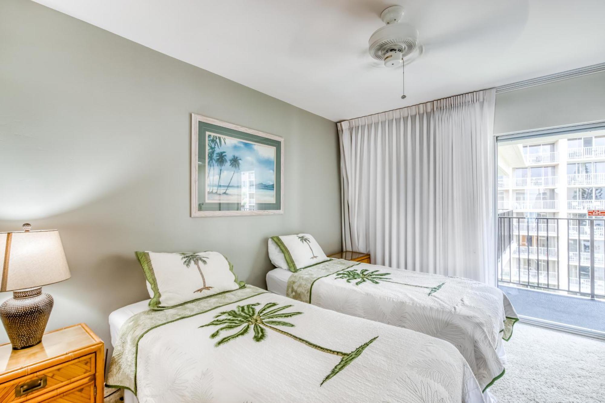 Hololani Resort Kahana Room photo